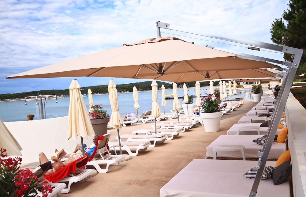 Ai Pini Medulin Resort Екстер'єр фото